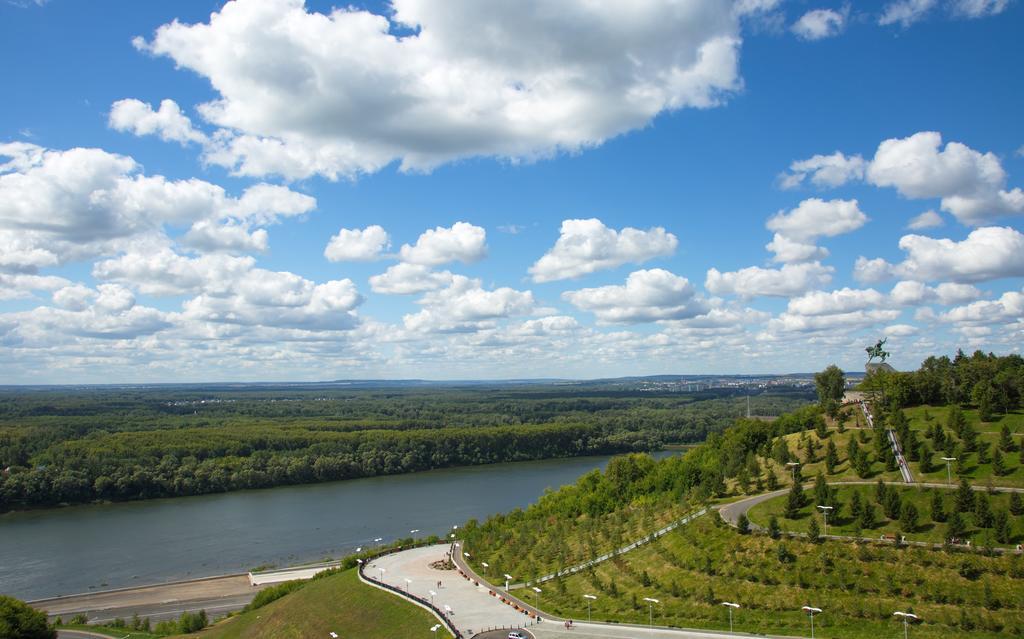 Hilton Garden Inn Ufa Riverside Екстериор снимка